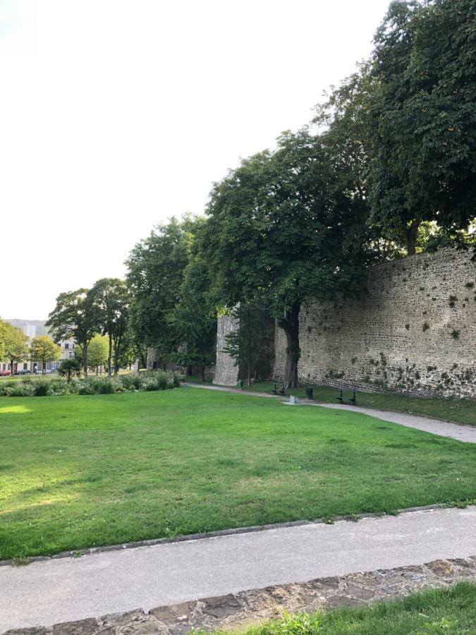 볼로뉴쉬르메르 Face Aux Remparts 아파트 외부 사진